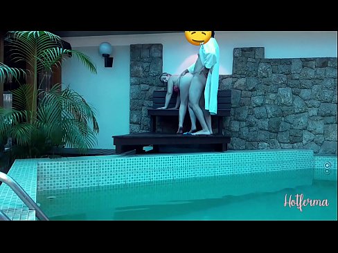 ❤️ Tus thawj coj caw tus tub txib mus rau hauv lub pas dej, tab sis tsis tuaj yeem tiv taus kub ❌  porno  ntawm hmn.com-porn-hat.ru%